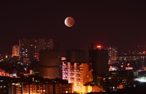 A-blood-red-moon (1)